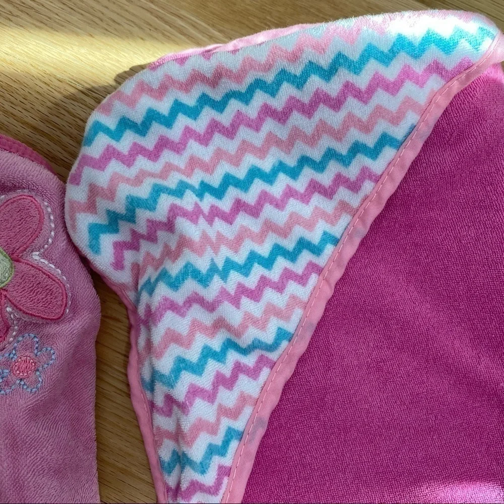 N/A girls hooded